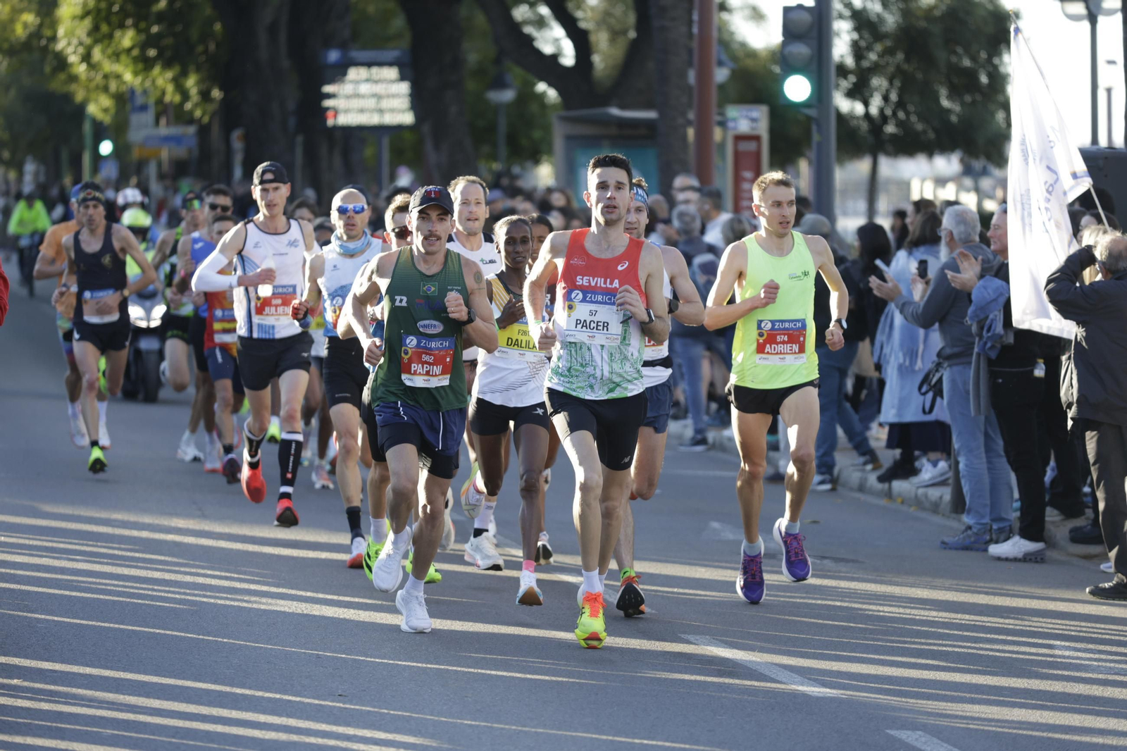 Búscate en el Zurich Maratón de Sevilla 2025
