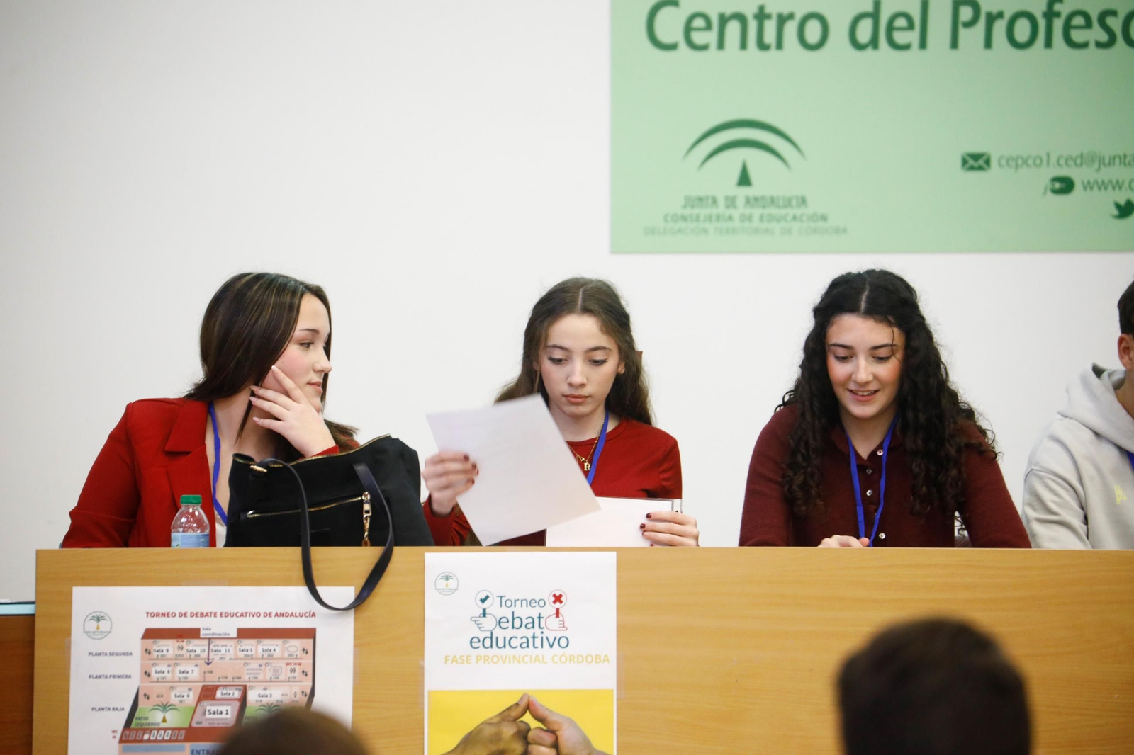 Comienza el torneo provincial de debate estudiantil en Córdoba, en imágenes