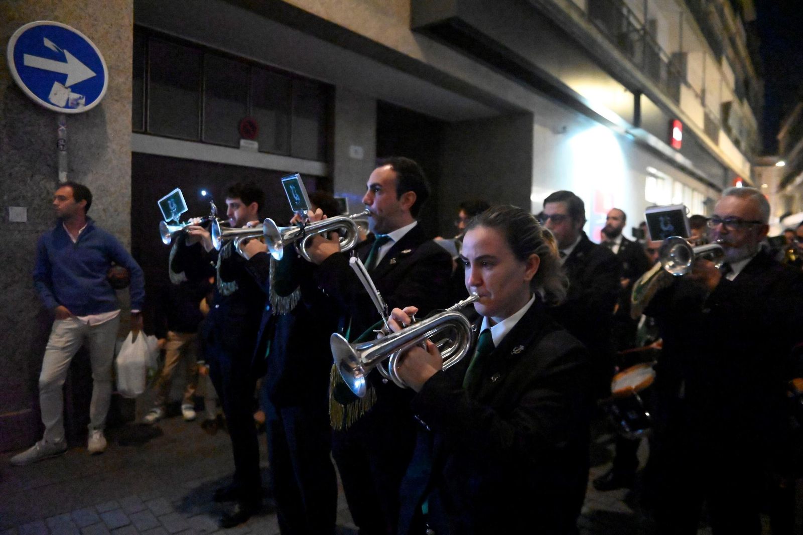 La procesión de la Virgen de la Medalla Milagrosa de Córdoba, en imágenes