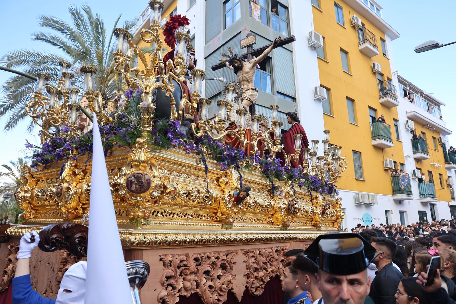 Imágenes de La Lanzada y la Virgen de los Dolores este Martes Santo en Huelva