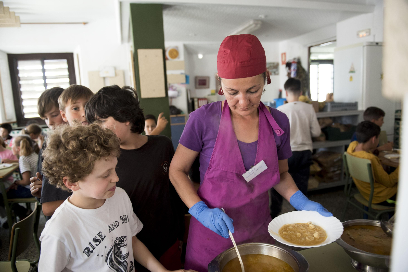 Los comedores escolares priorizarán alimentos autóctonos y de temporada