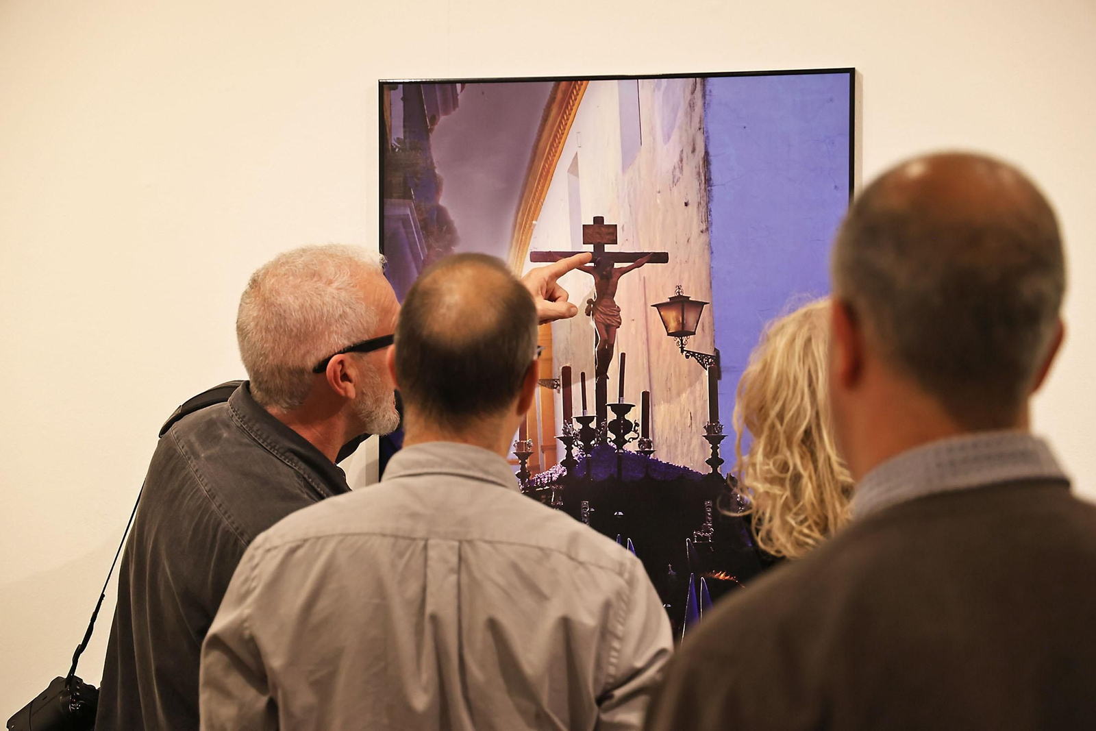 Inauguración de la Exposición de fotografías Huelva, provincia cofrade de Huelva Información en la Diputación de Huelva