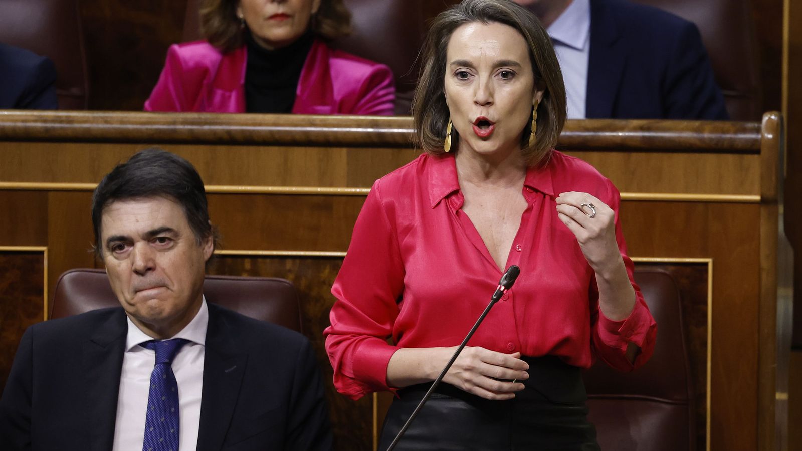 Cuca Gamarra, portavoz del PP en el Congreso, en la sesión de control al Gobierno este miércoles
