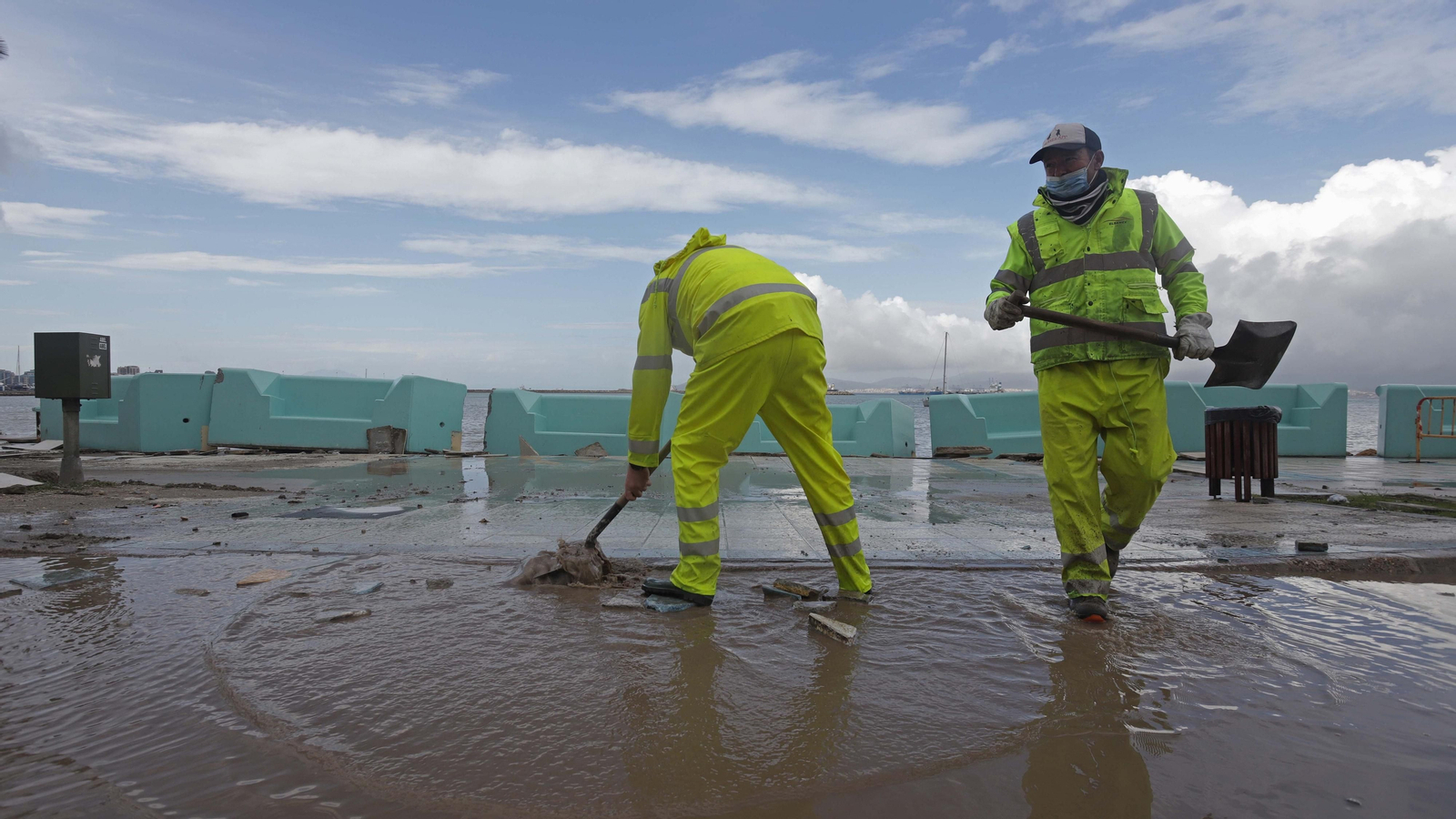 Fotos del paseo de Poniente tras el temporal