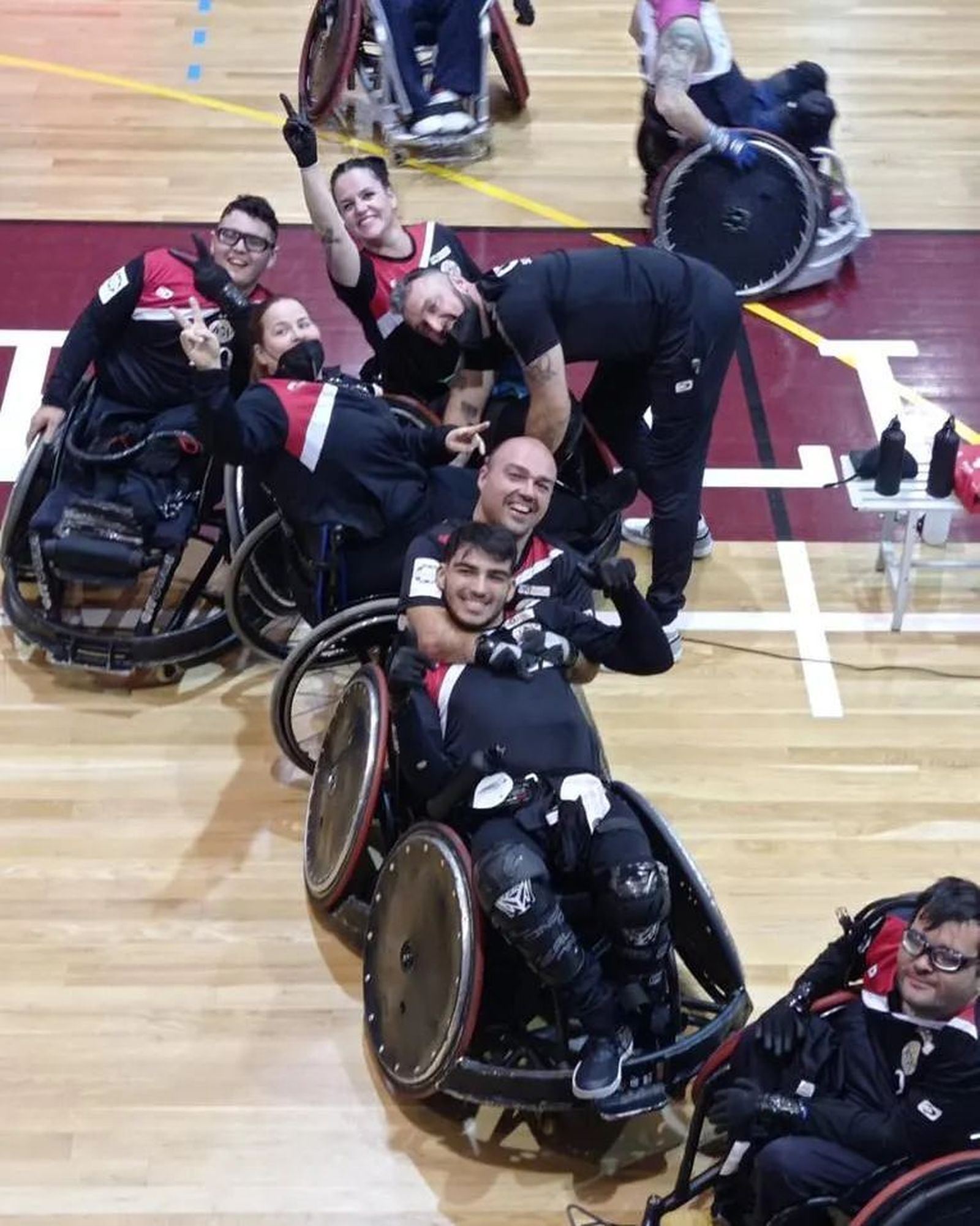Una imagen de la felicidad del CAAD Sevilla Rugby tras los tres triunfos en Illescas.