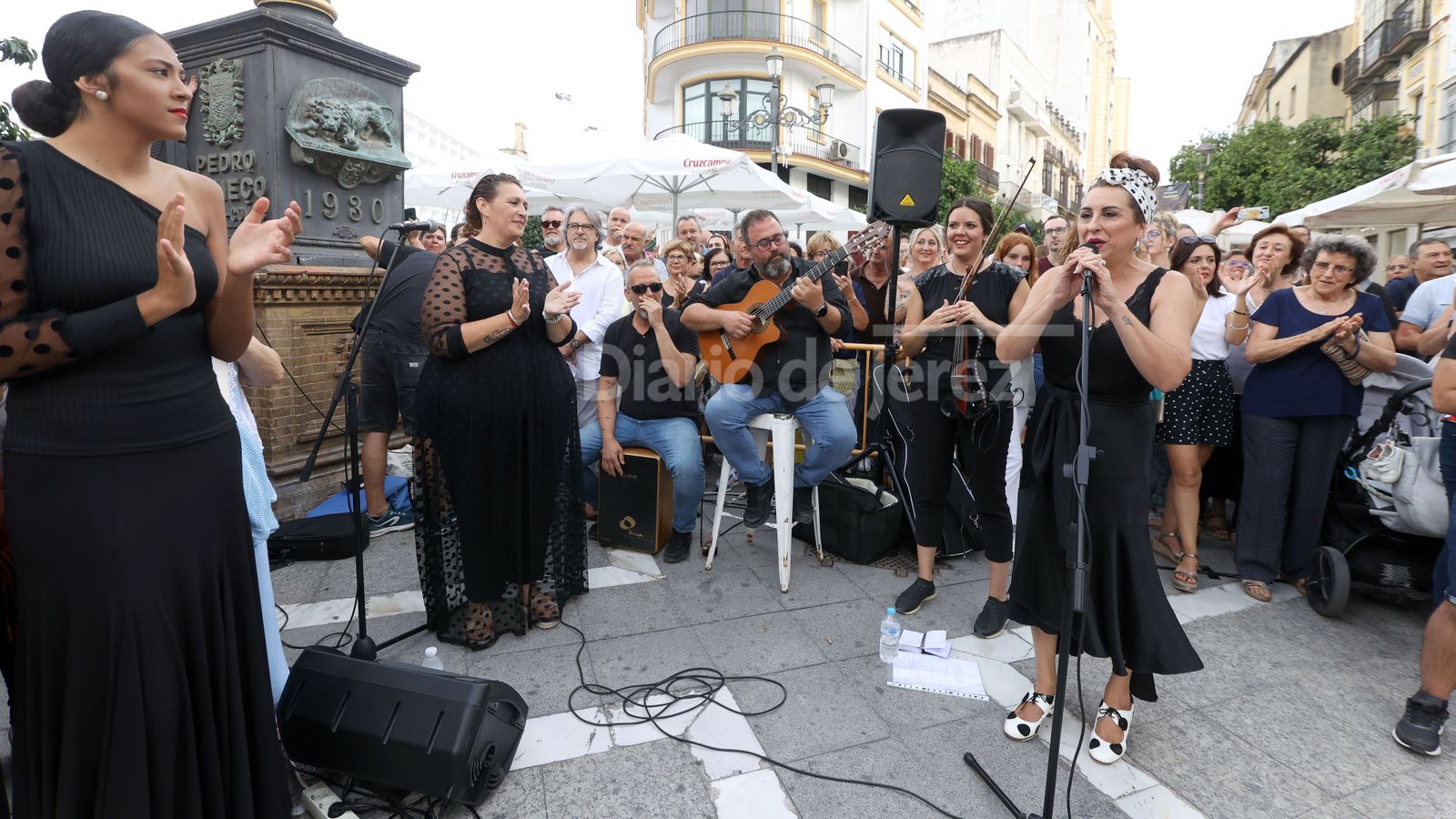 Flashmob de la academia de baile de Fani Muñoz en Jerez