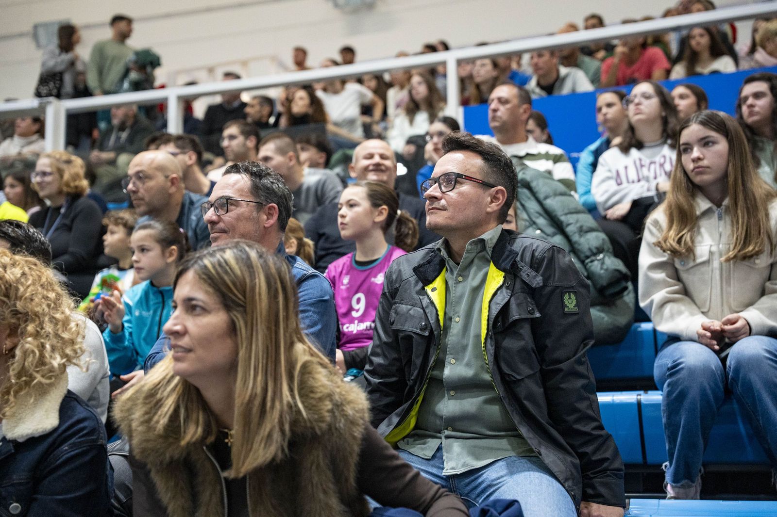 Las imágenes del partido entre Unicaja Costa de Almería y Pamesa Teruel de Superliga de voleibol