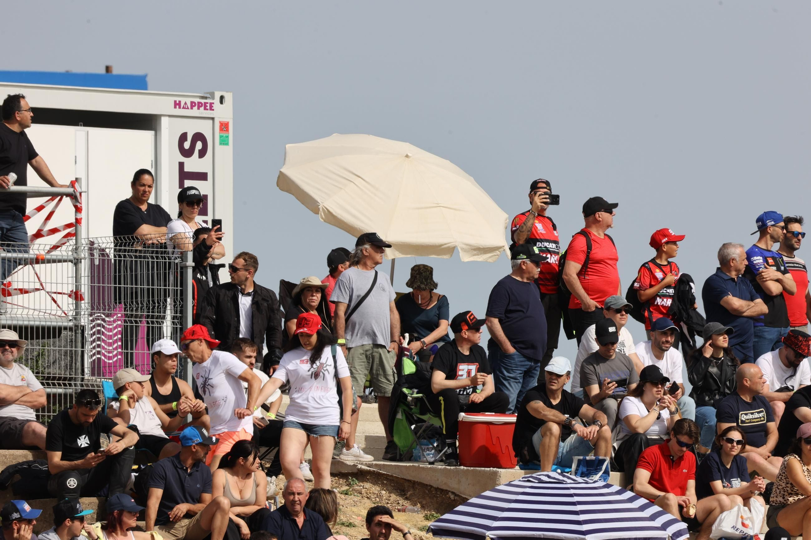 Ambiente del viernes en las gradas del Circuito de Jerez - Ángel Nieto