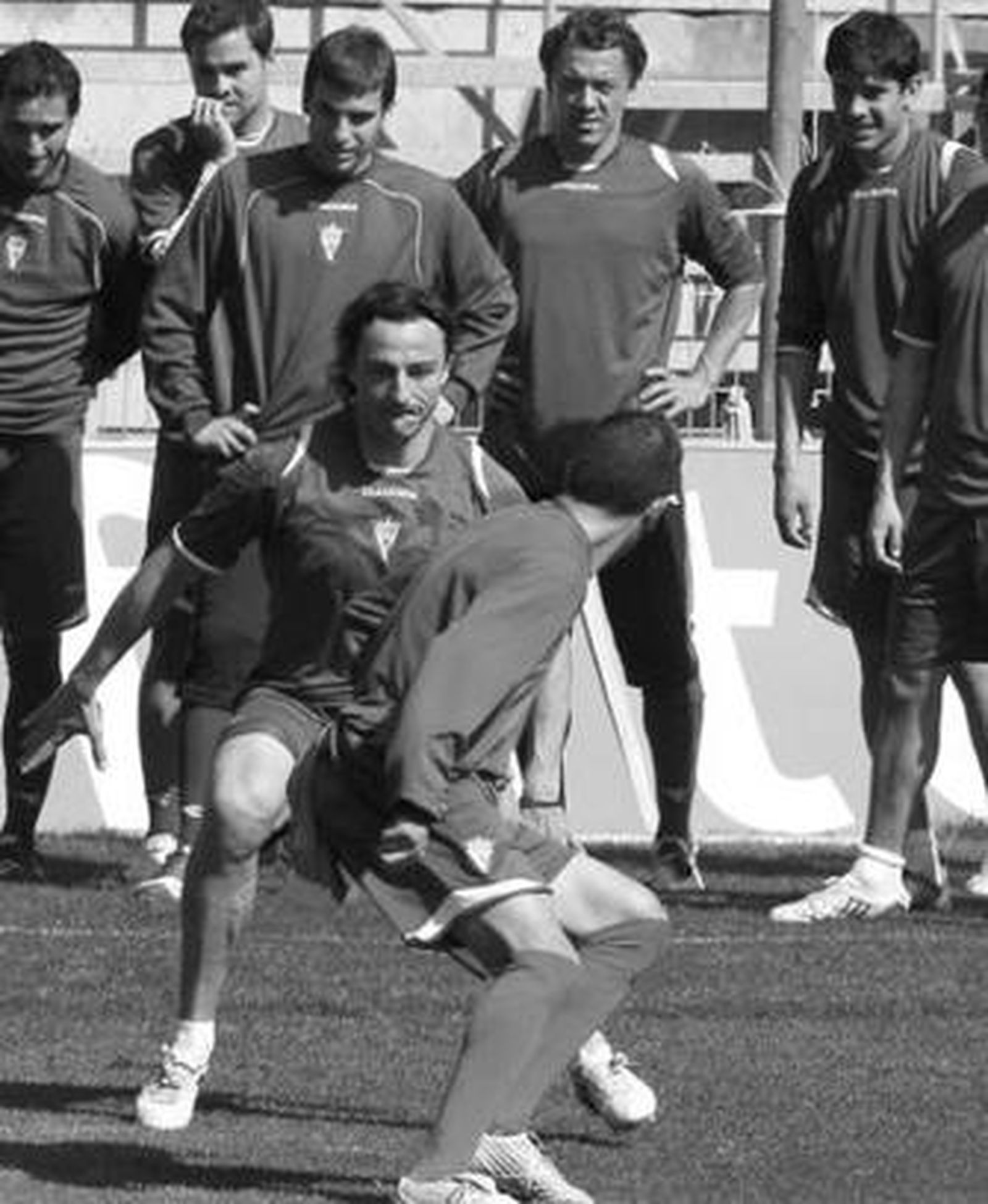 Fran Cortés, Rosu o Ormazábal jugarán por detrás de Toedtli mañana.