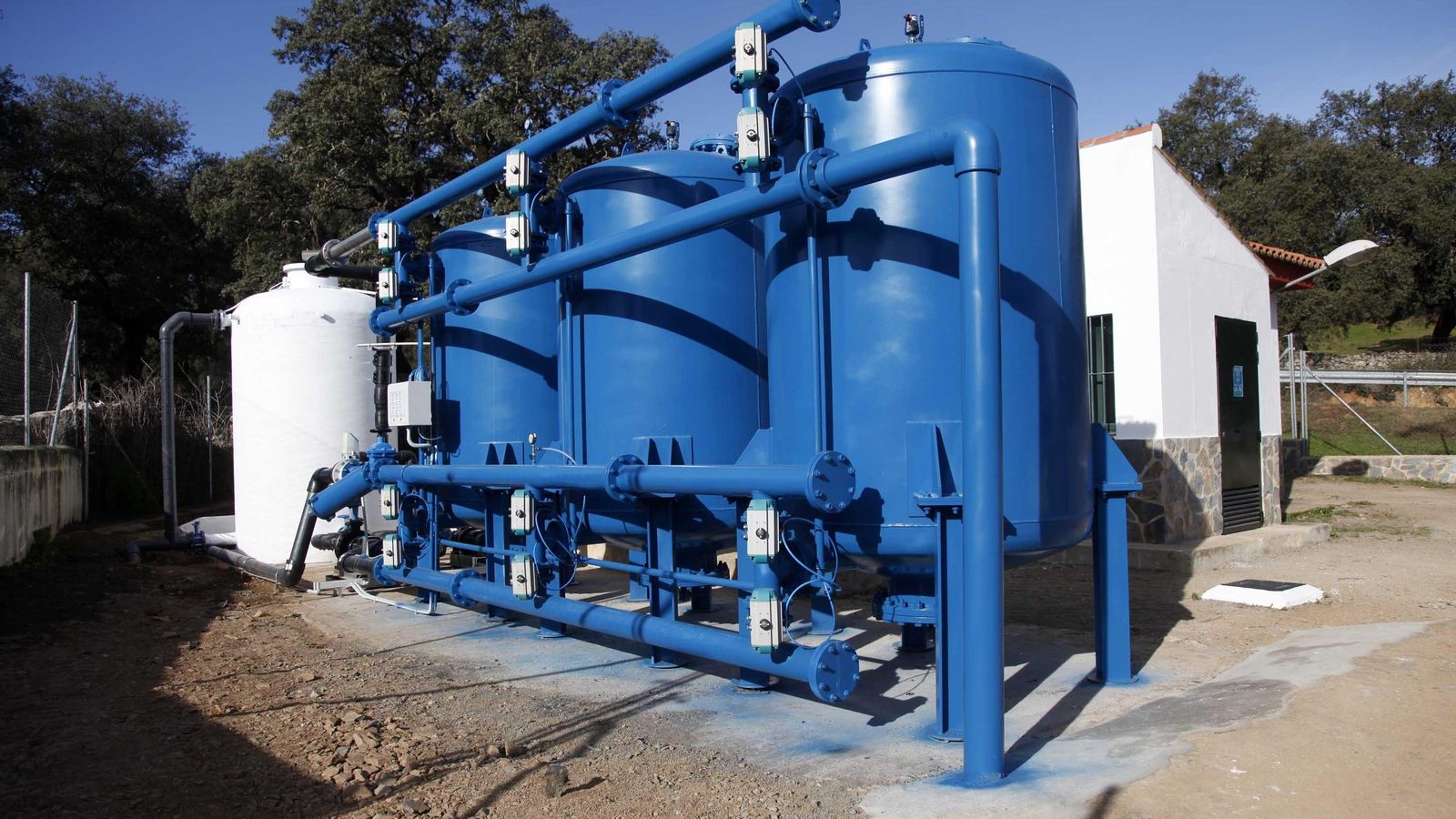 Infraestructuras en la localidad serrana de Puerto Moral