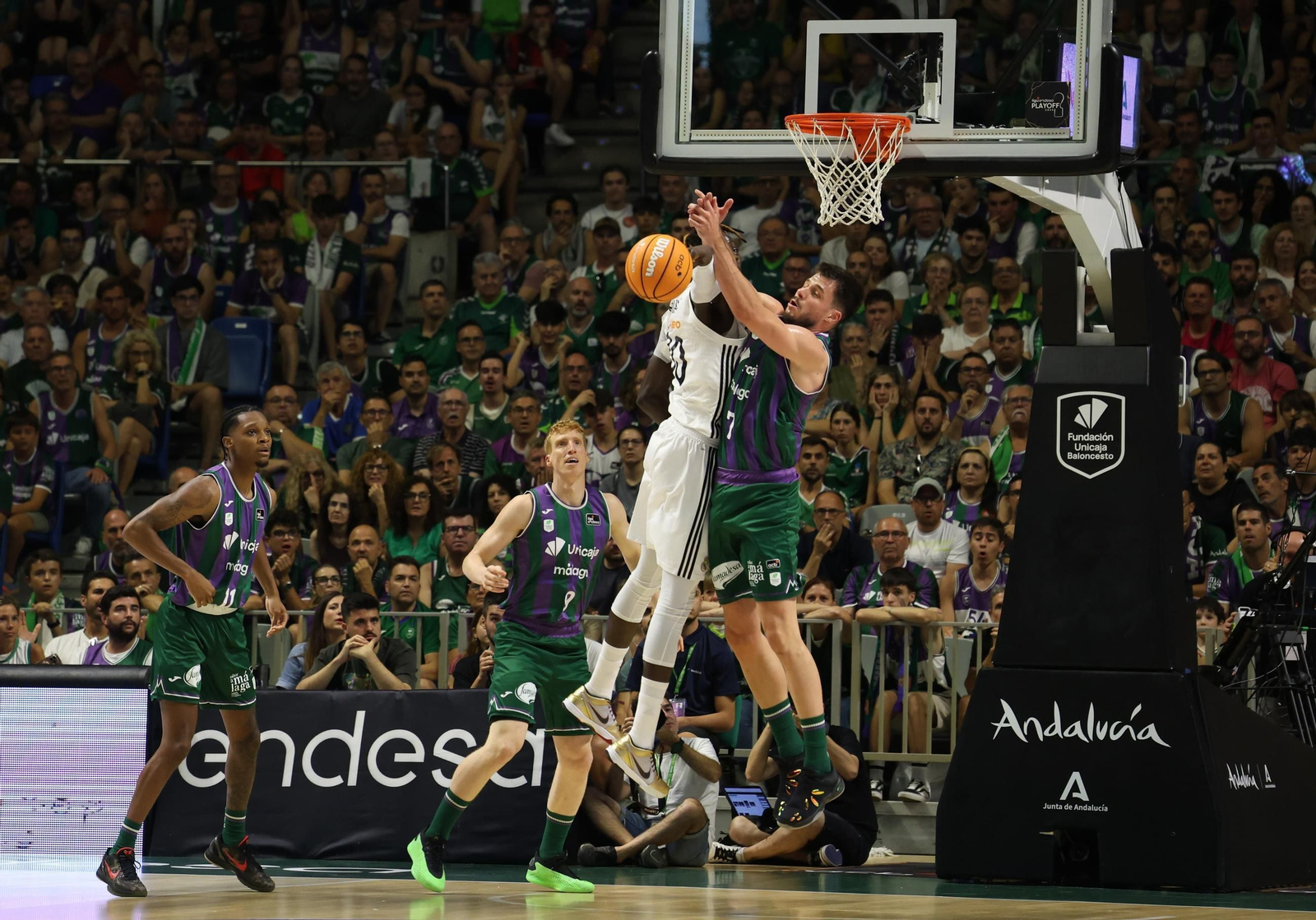 El Unicaja-Real Madrid, en fotos