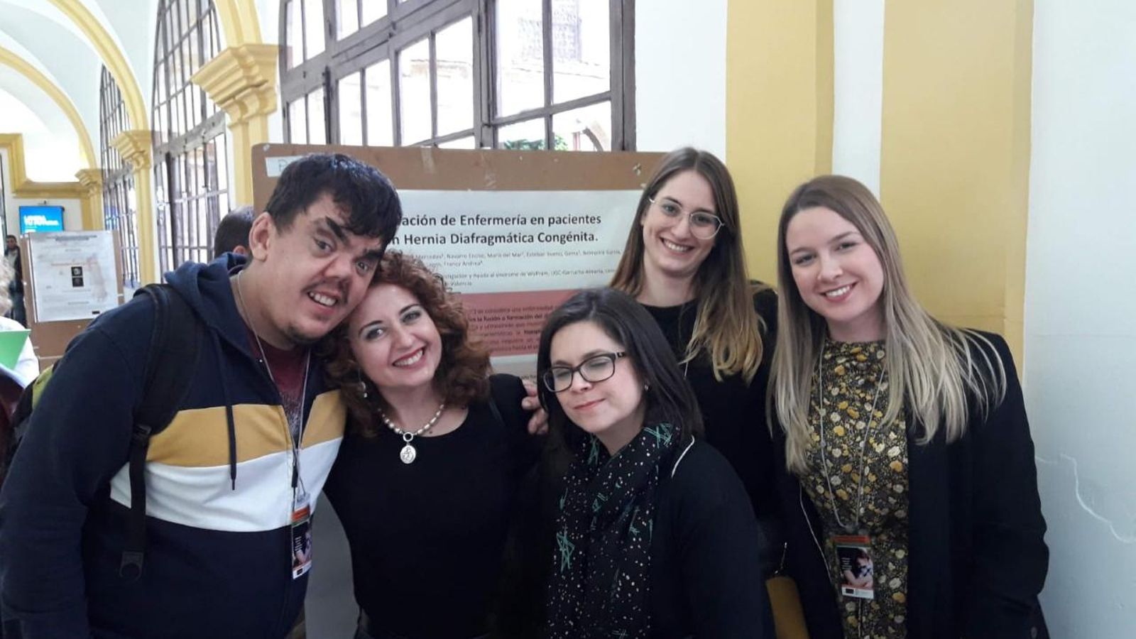 En el Congreso Internacional de Enfermedades Raras de Murcia, su especialidad investigadora, con enfermeras y médicas de ER y el Vicepresidente de la asociación ApertCraf