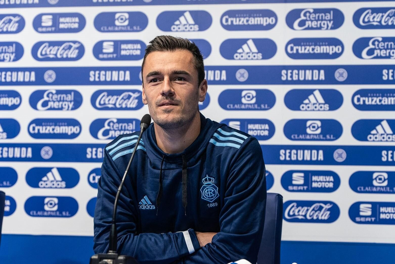 Nacho Heras durante una rueda de prensa en el Nuevo Colombino