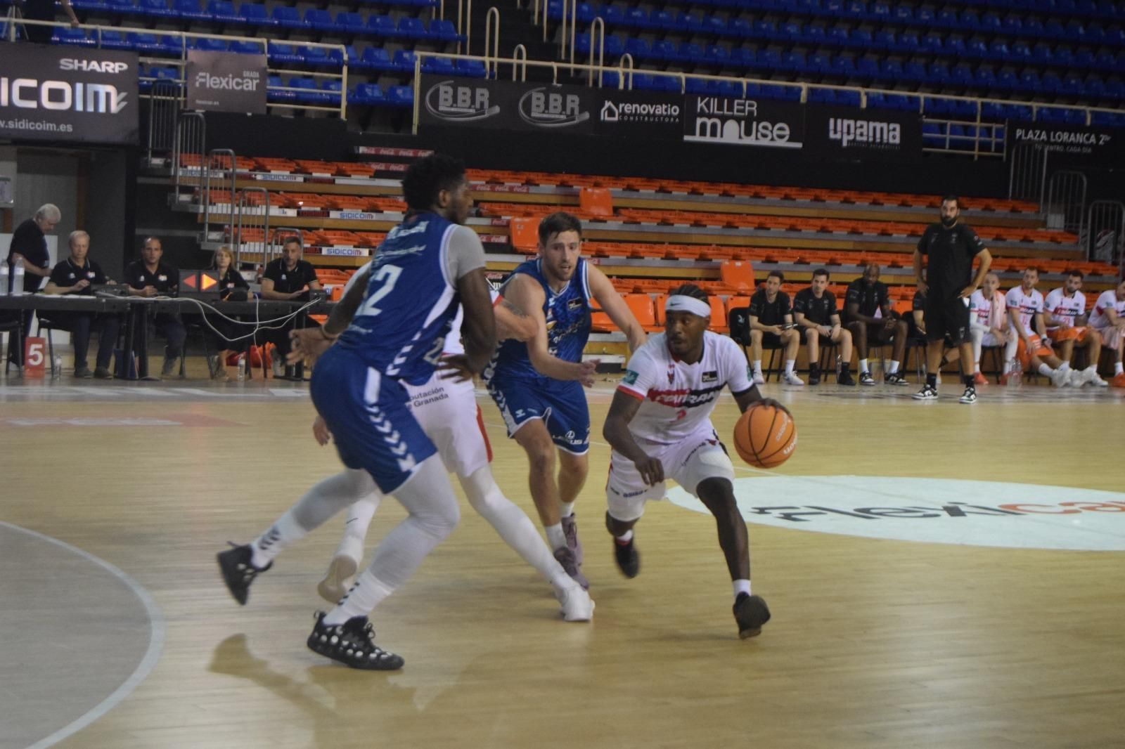 Micah Speight trata de superar un bloqueo.