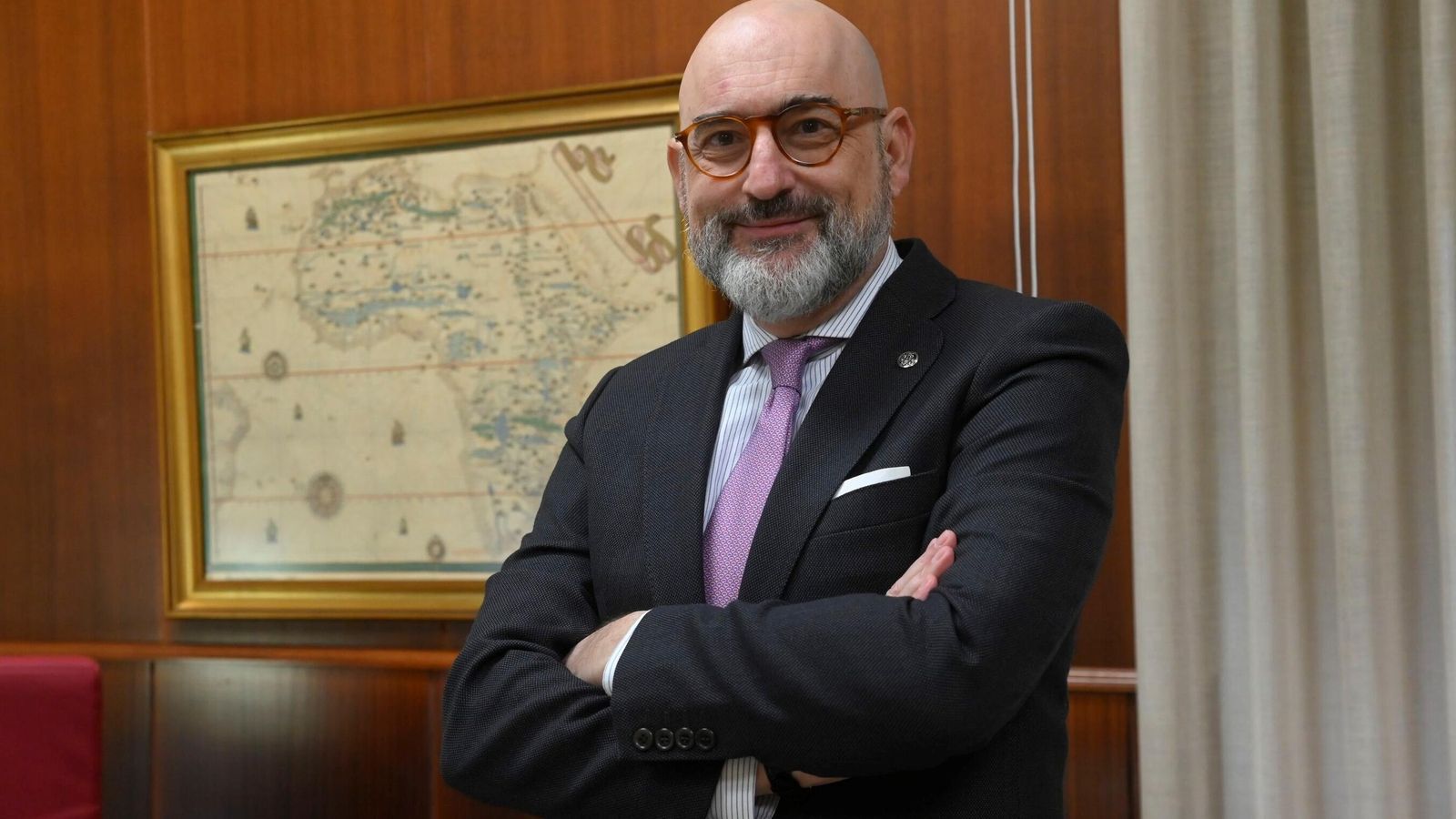 El decano de Derecho, en su despacho El decano de Derecho, en su despacho