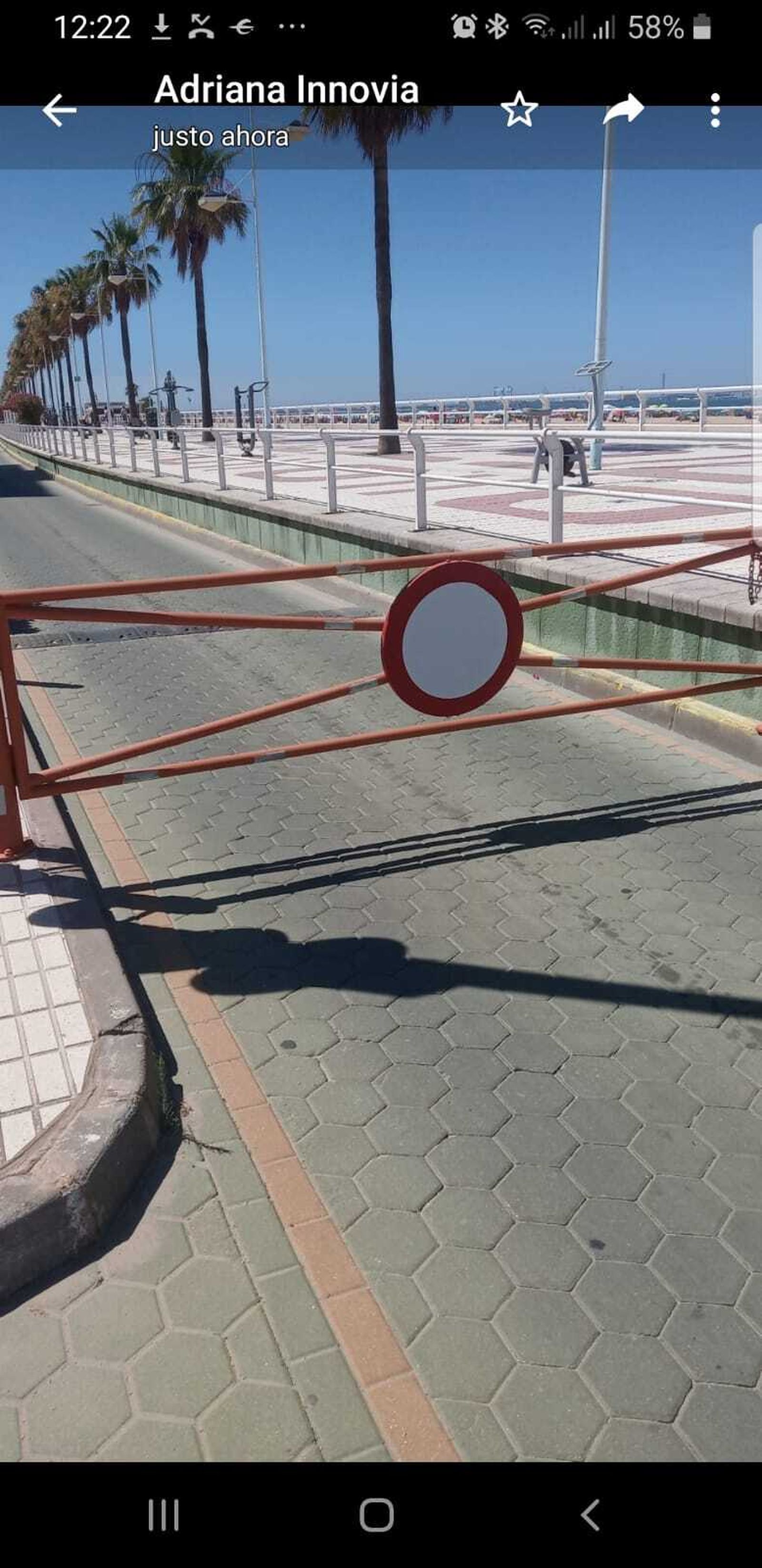 Una imagen de la barrrera, con la que se restringe el paso de vehículos.