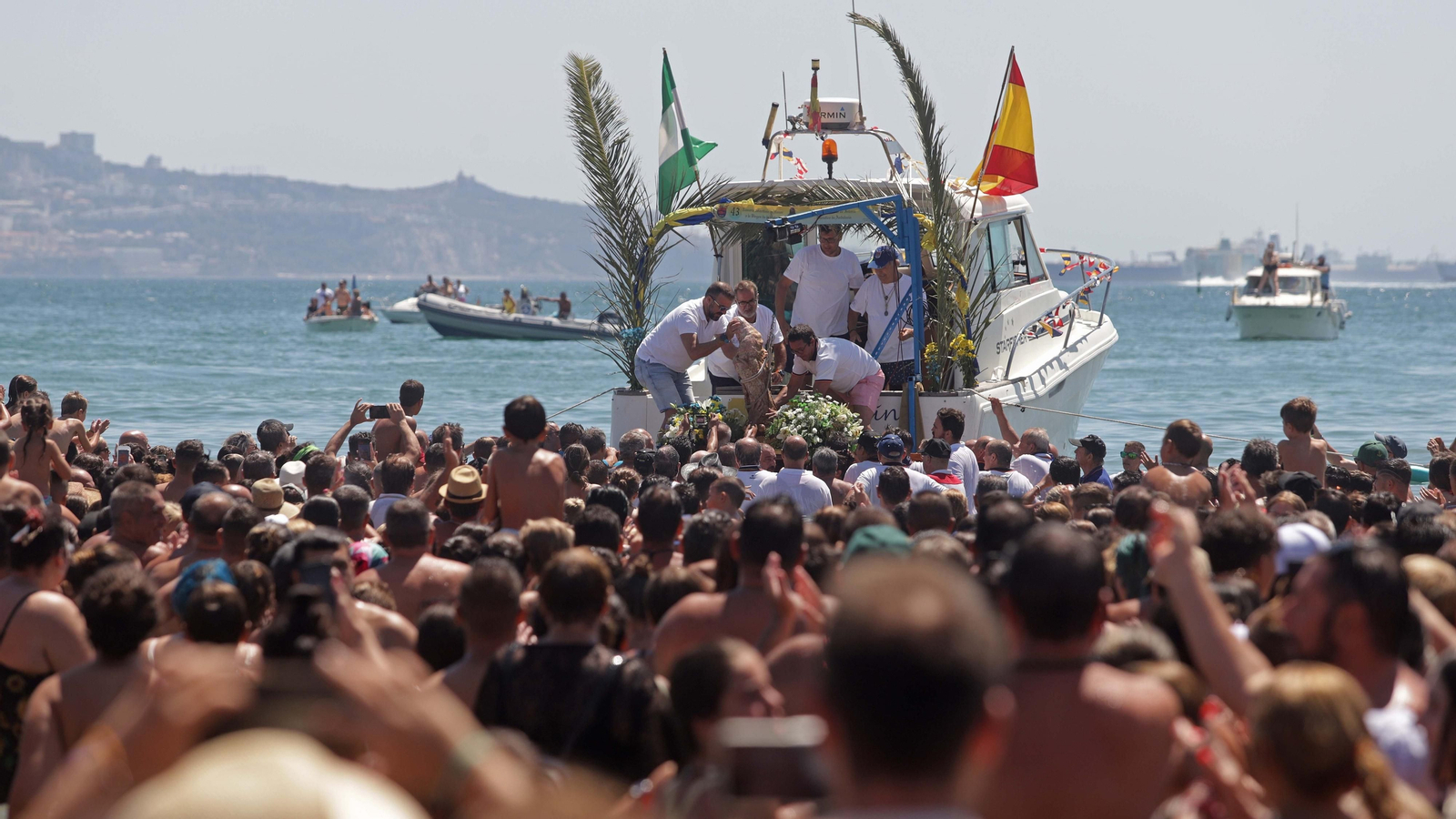 Fotos de la Romería Marítima de la Virgen de La Palma en Algeciras