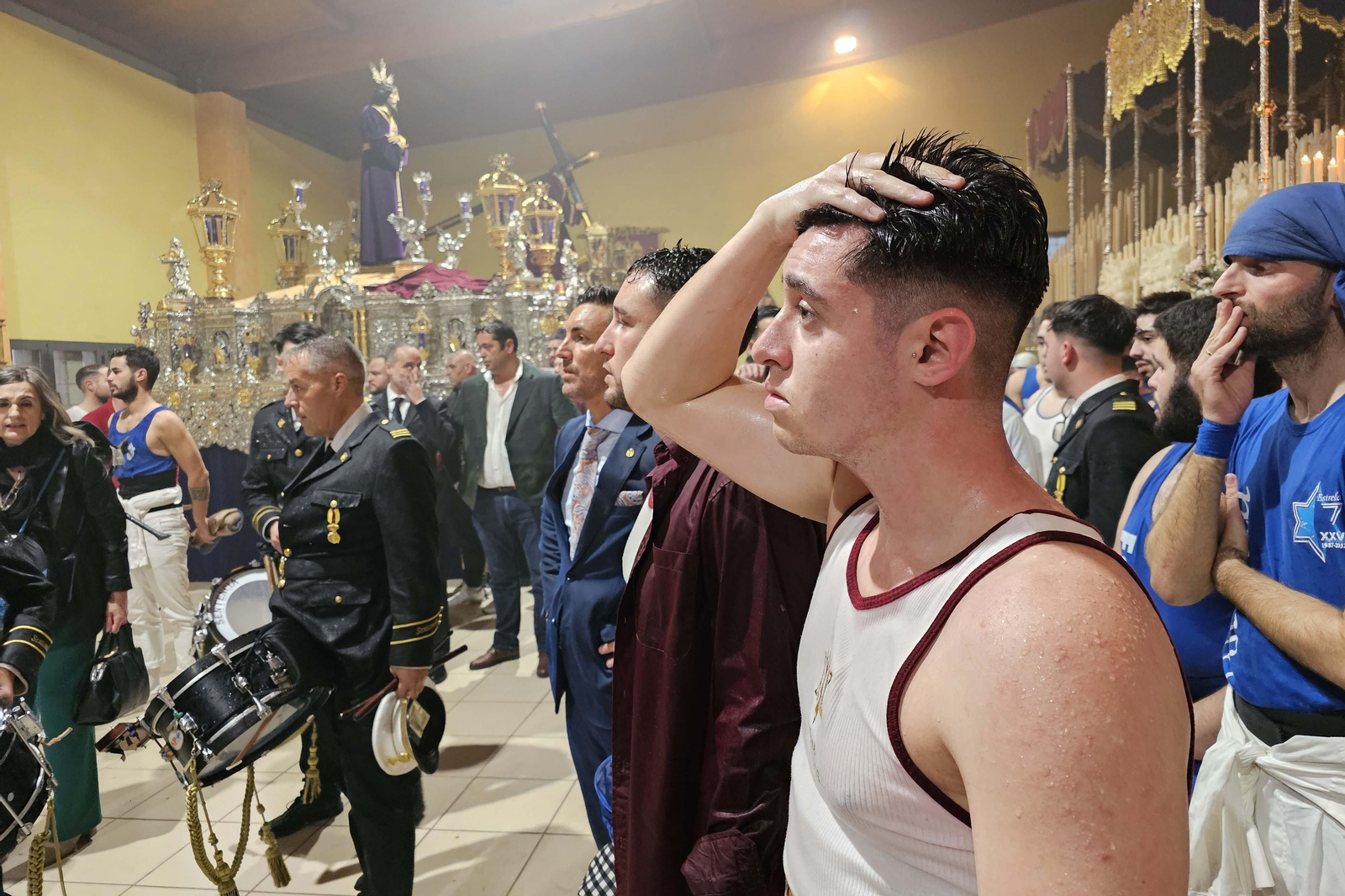 Fotos del Domingo de Ramos en La Línea: La Borriquita y Flagelación