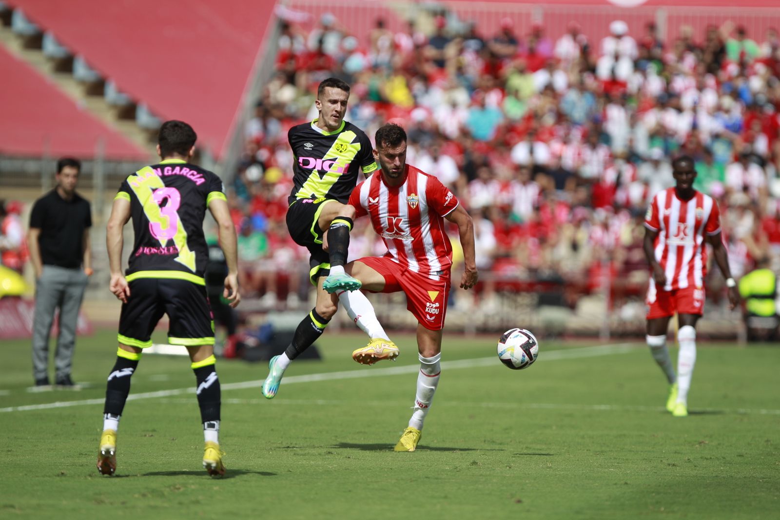 Imágenes de la U.D. Almería-Rayo Vallecano