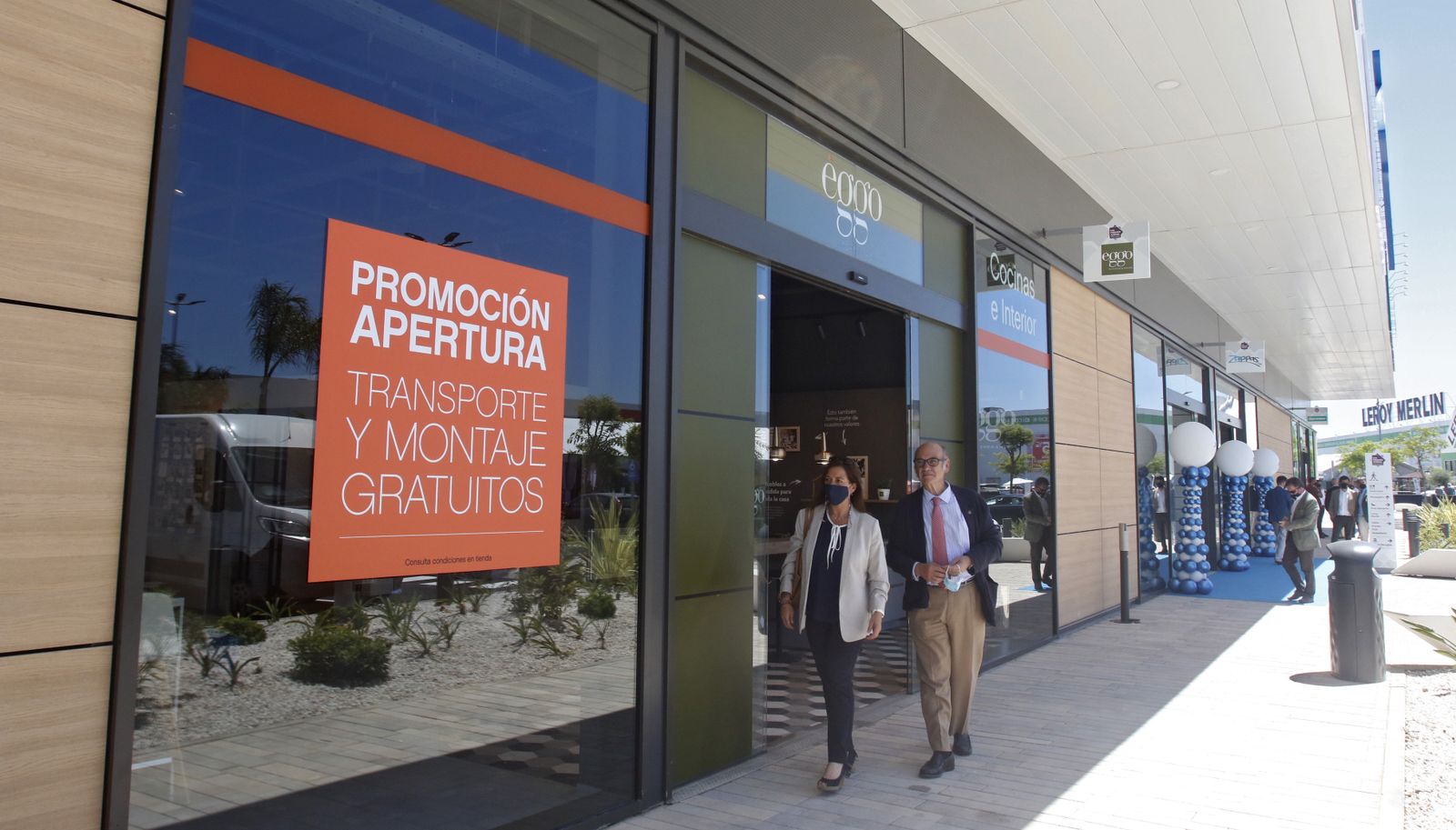 La apertura del parque comercial Los Patios de Azahara en Córdoba, en fofografías