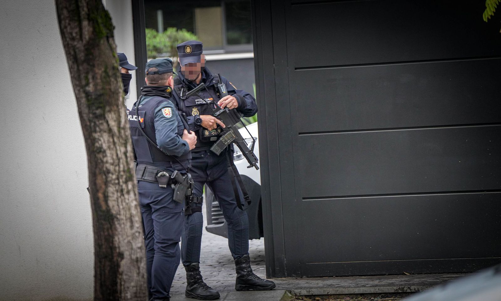 Imágenes de la operación policial en la avenida Cruz Roja de Jerez