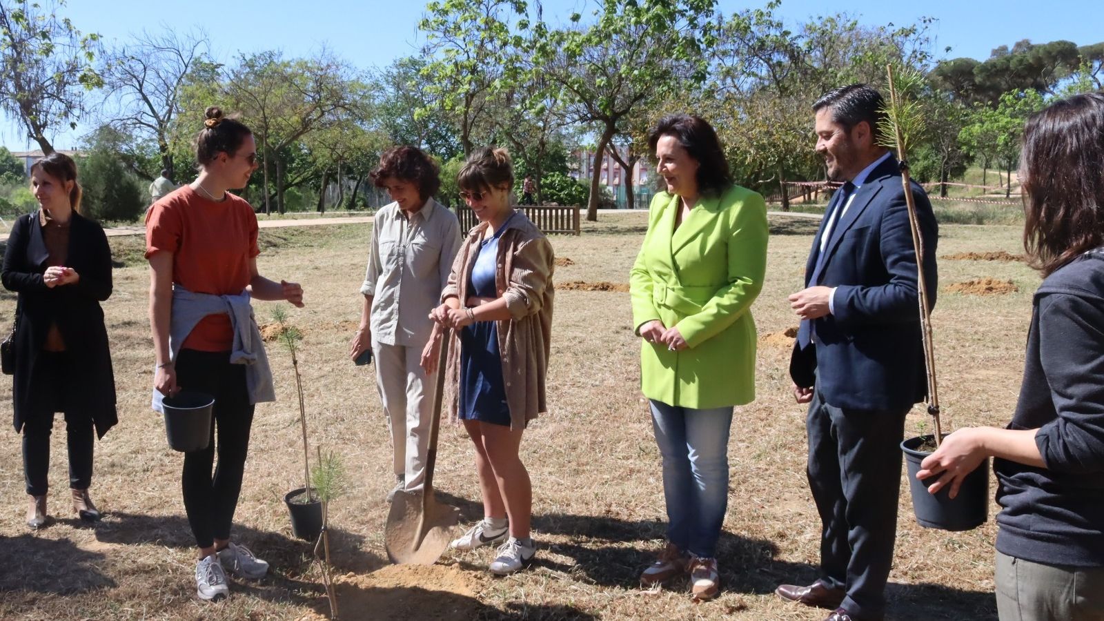 Los árboles se han plantado para reducir la huella de carbono de sus viajes.