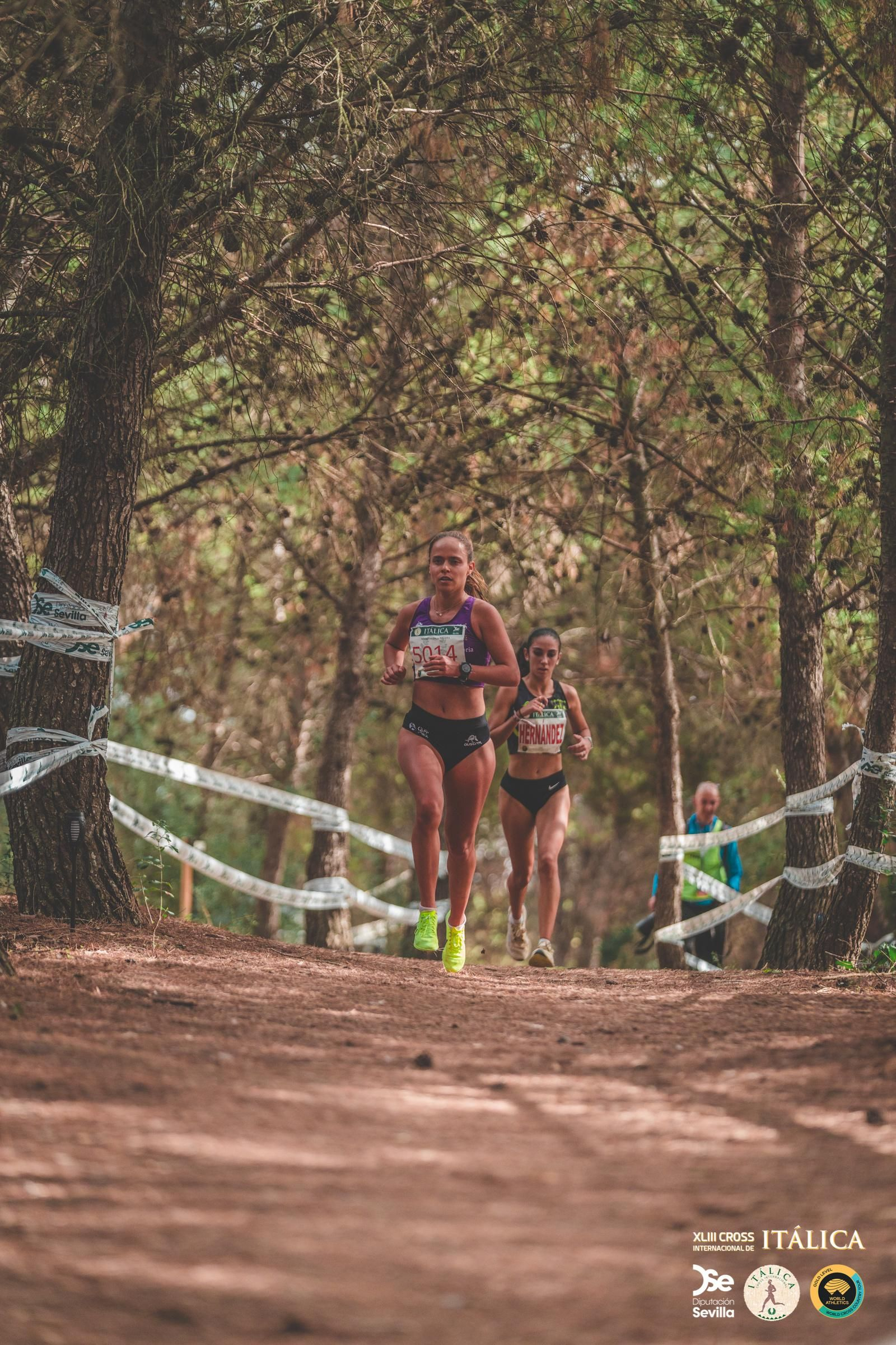 Búscate en las fotos del Cross de Itálica 2025 | 11