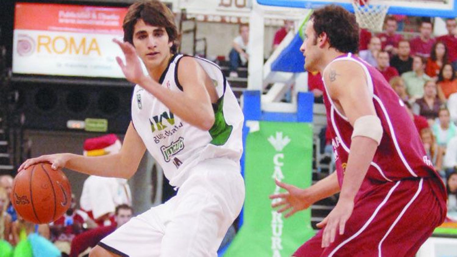 El base de Masnou inicia un ataque del Joventut el 15 de octubre de 2005.