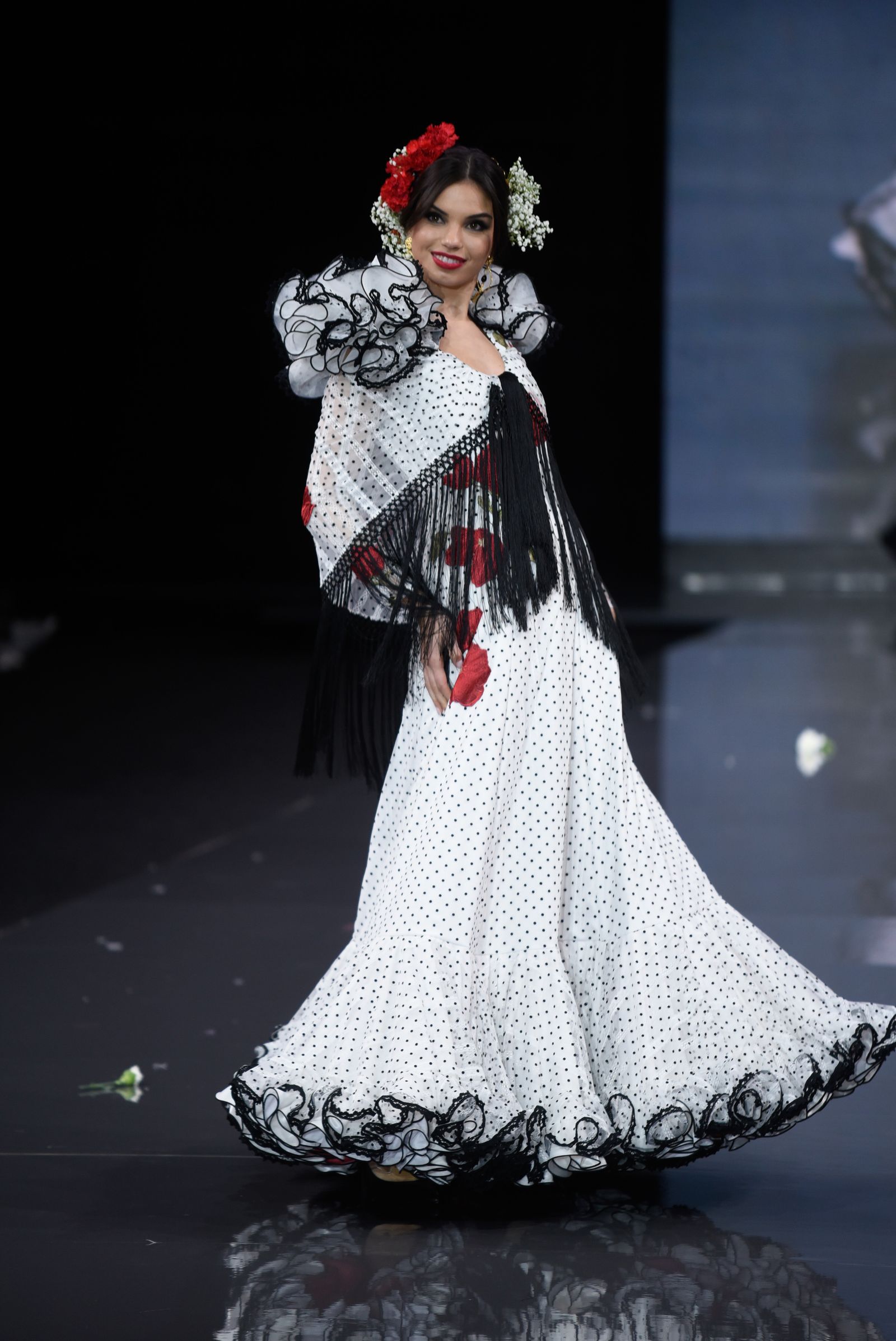 El desfile de Sara Benítez en SIMOF 2023, todas las fotos