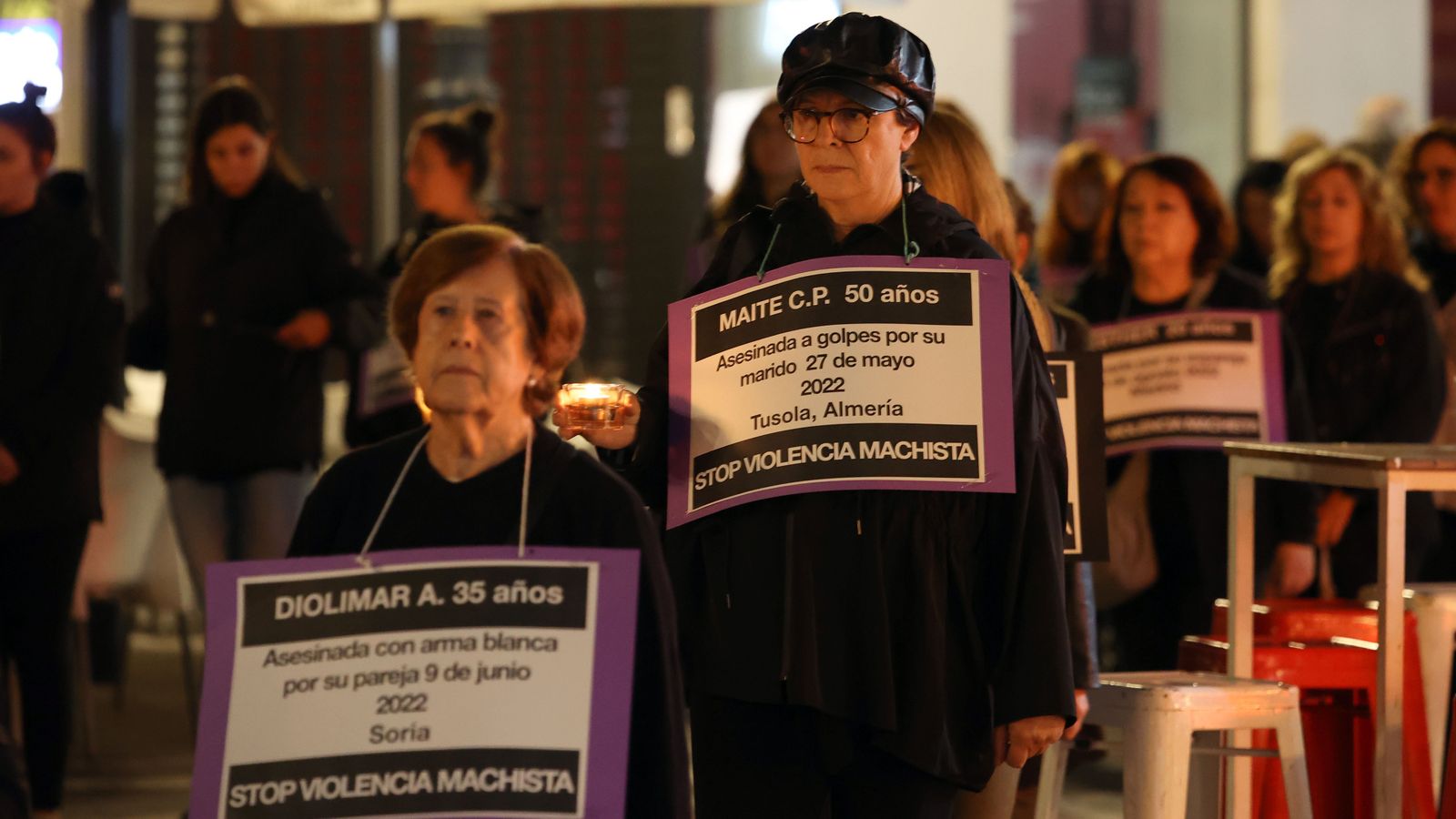 Vigilia contra la violencia machista por Jerez