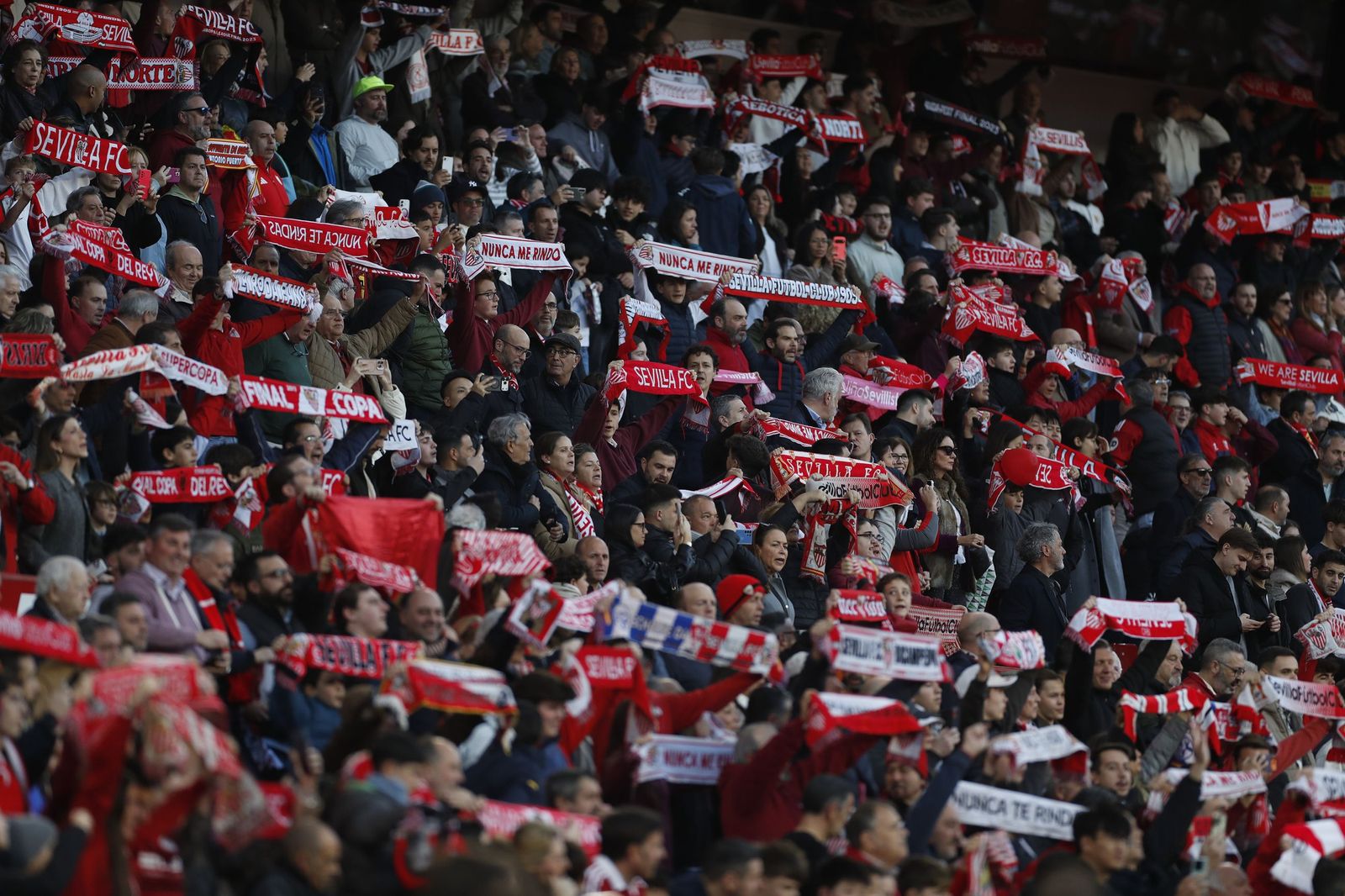 Búscate en las fotos del Sevilla FC - Alavés