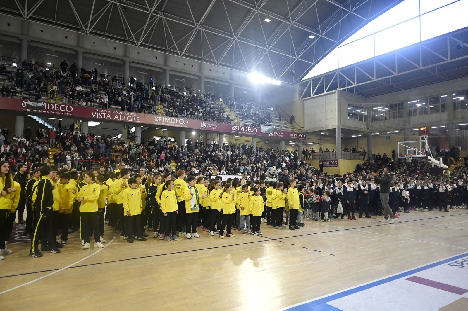 Las mejores fotos del ambiente en Vista Alegre para el Coto Córdoba - Caja 87