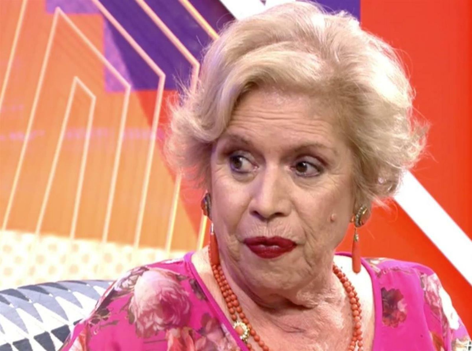 María Jiménez , el sábado por la noche, en un programa de Telecinco.