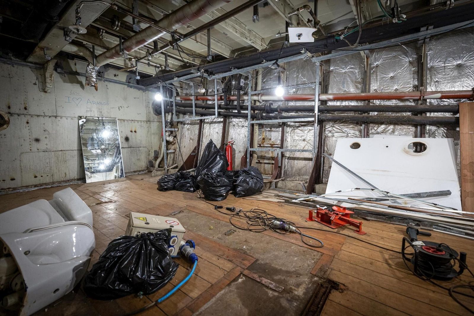 Un recorrido completo por las obras del buque escuela 'Juan Sebastián de Elcano'