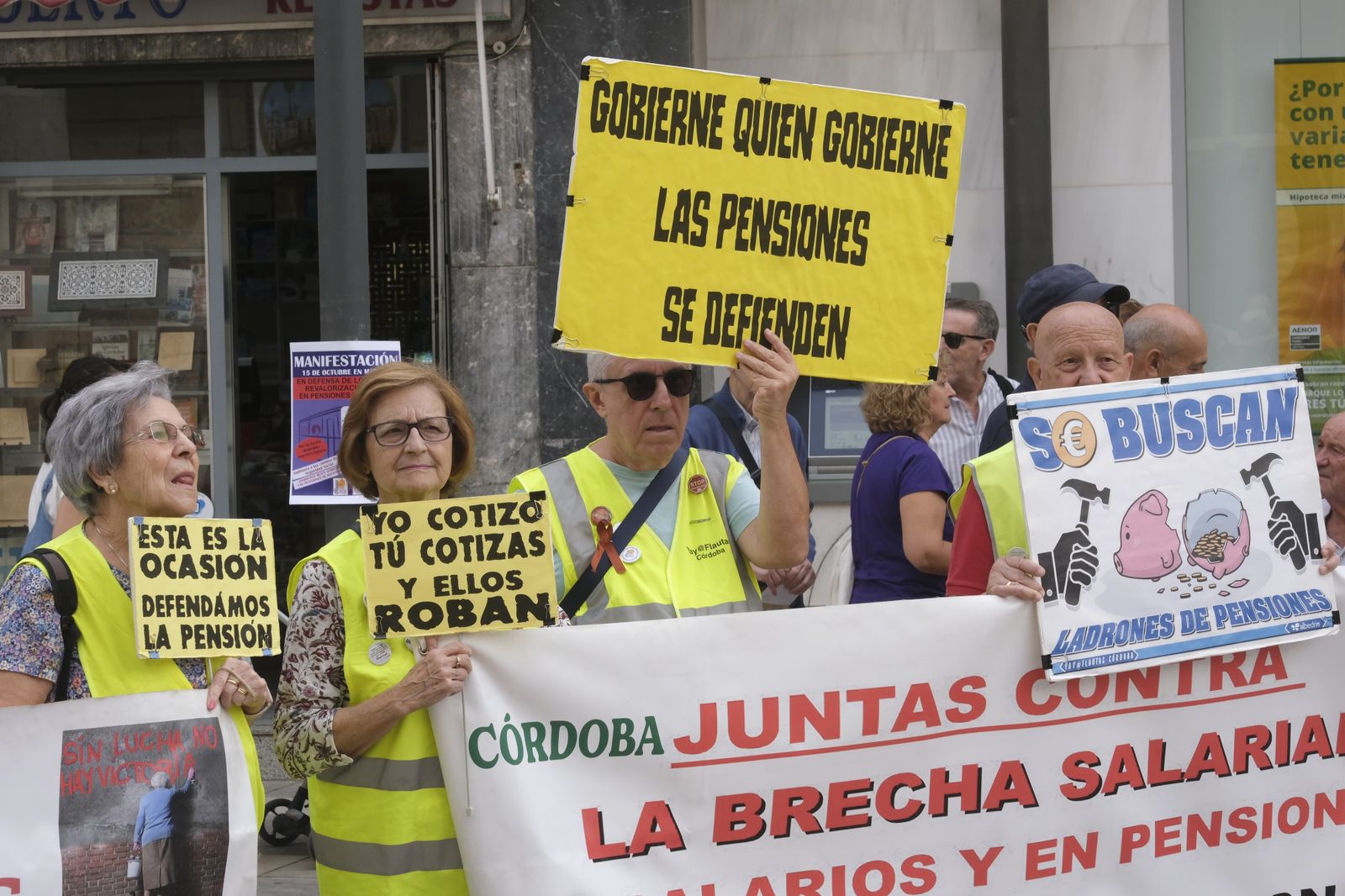 Las imágenes de la manifestación de los pensionistas en Córdoba