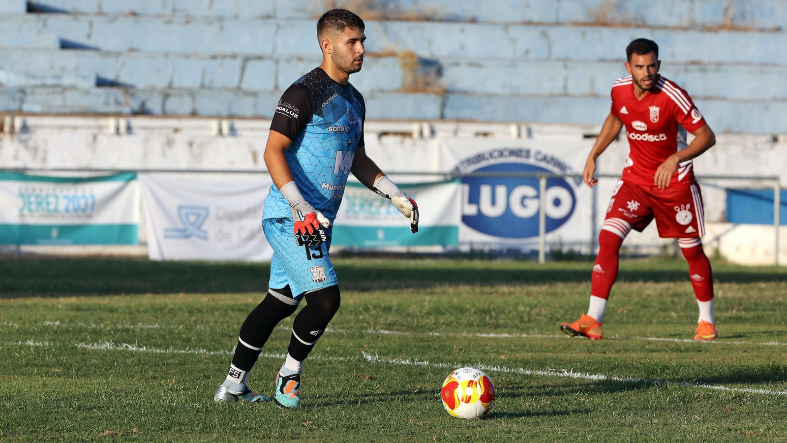 Imágenes del Trofeo Pedro Garrido entre el Jerez Industrial y el Xerez CD