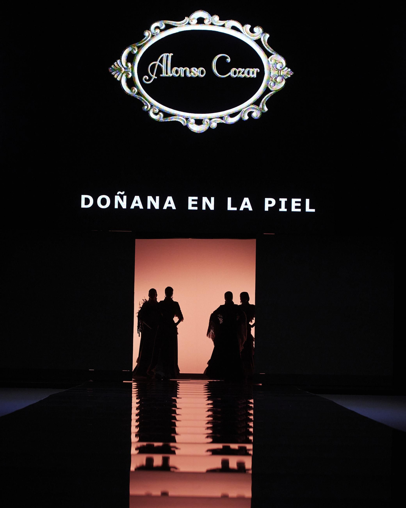 El desfile de Alonso Cózar en SIMOF 2025, todas las fotos