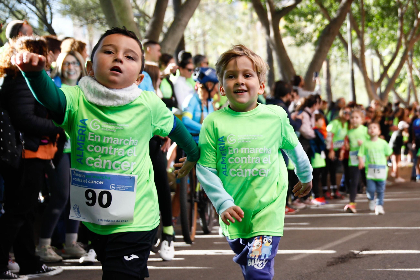 Imágenes de la Carrera contra el Cáncer de Almería