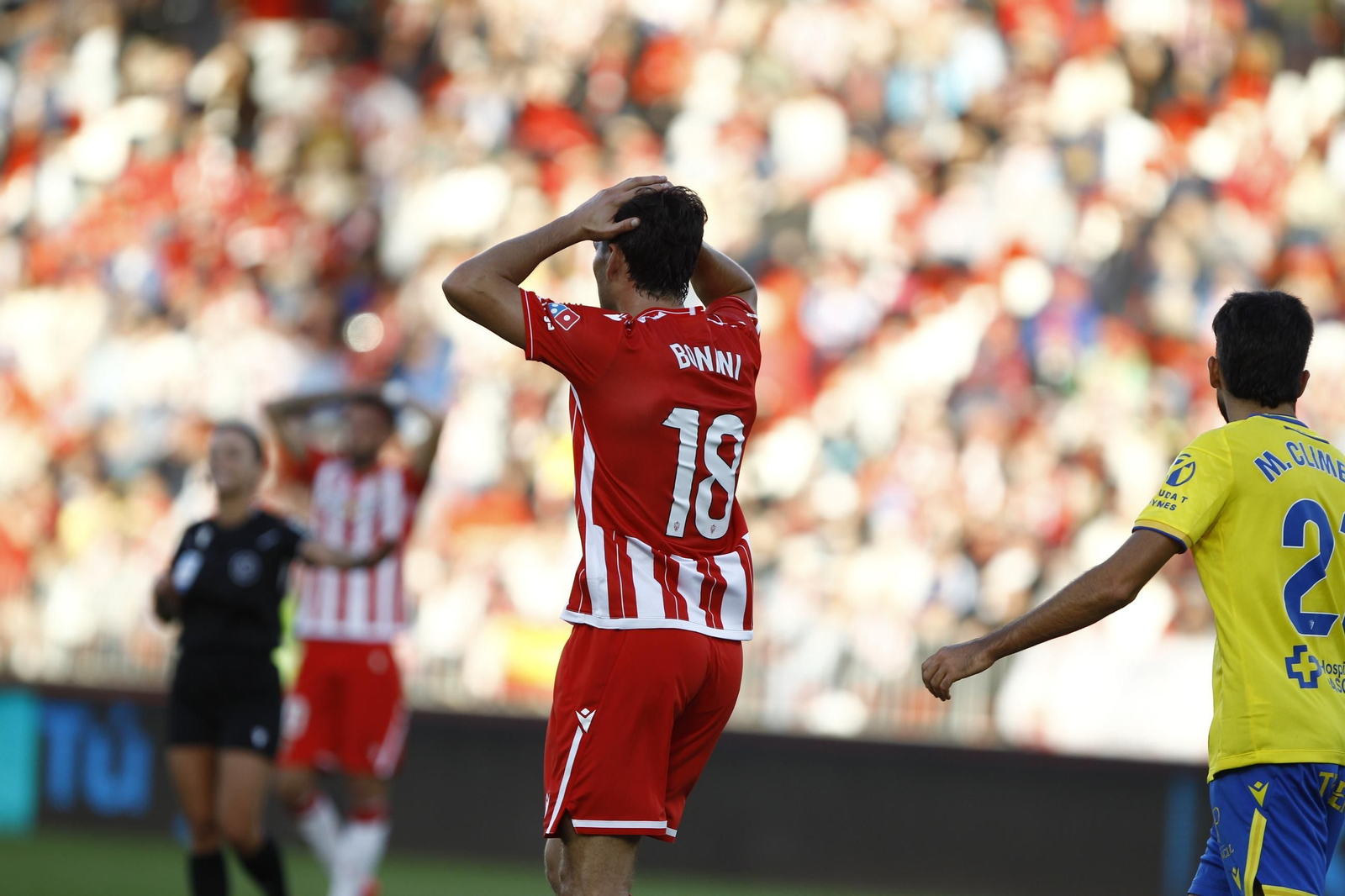 El partido U.D. Almería-Cádiz C.F. en imágenes