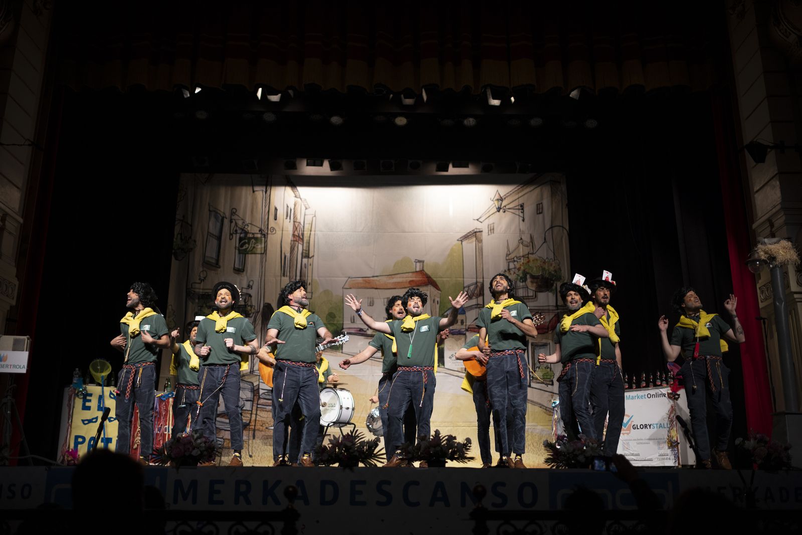 La tercera jornada de semifinales del Carnaval de Huelva, en imágenes