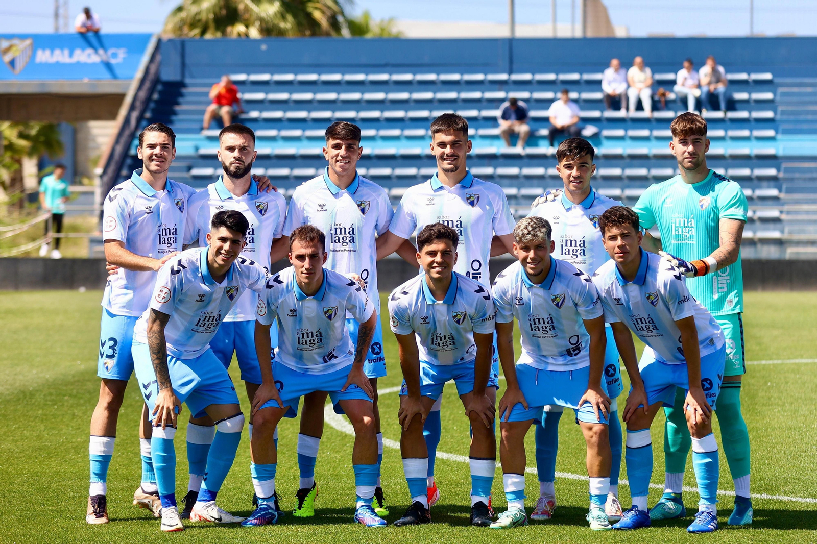 Toni Sánchez dispara al Atlético Malagueño (3-0)