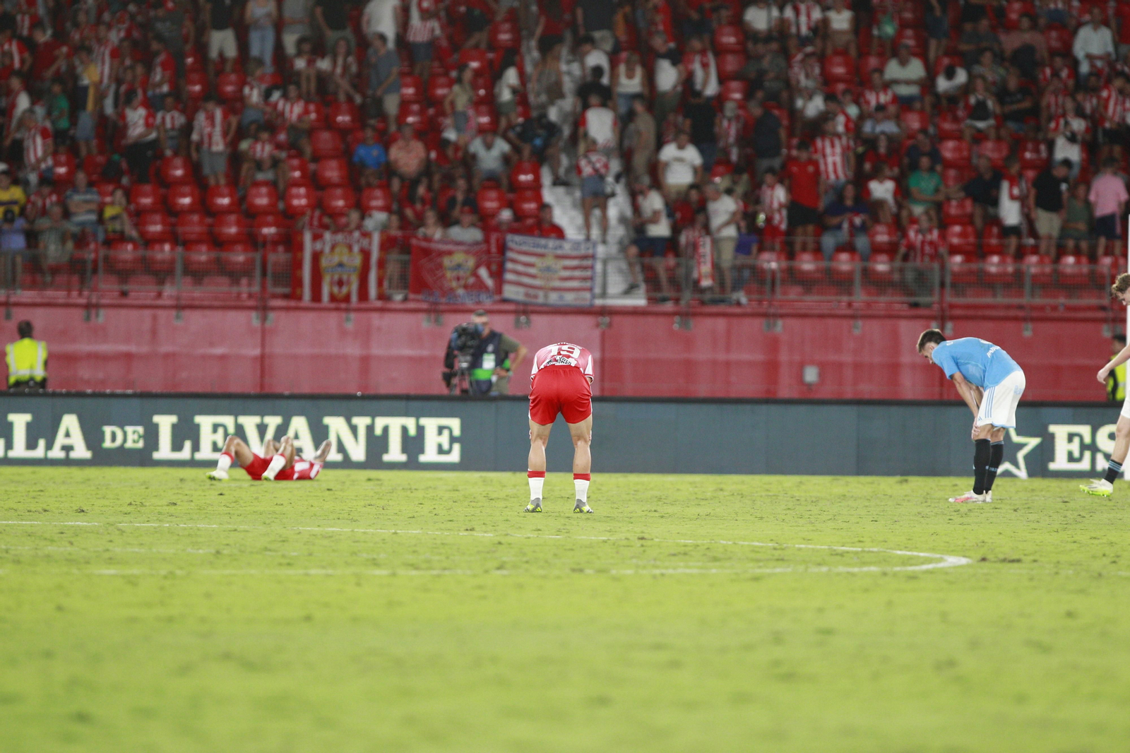 Imágenes del partido U.D. Almería-Real Club Celta de Vigo