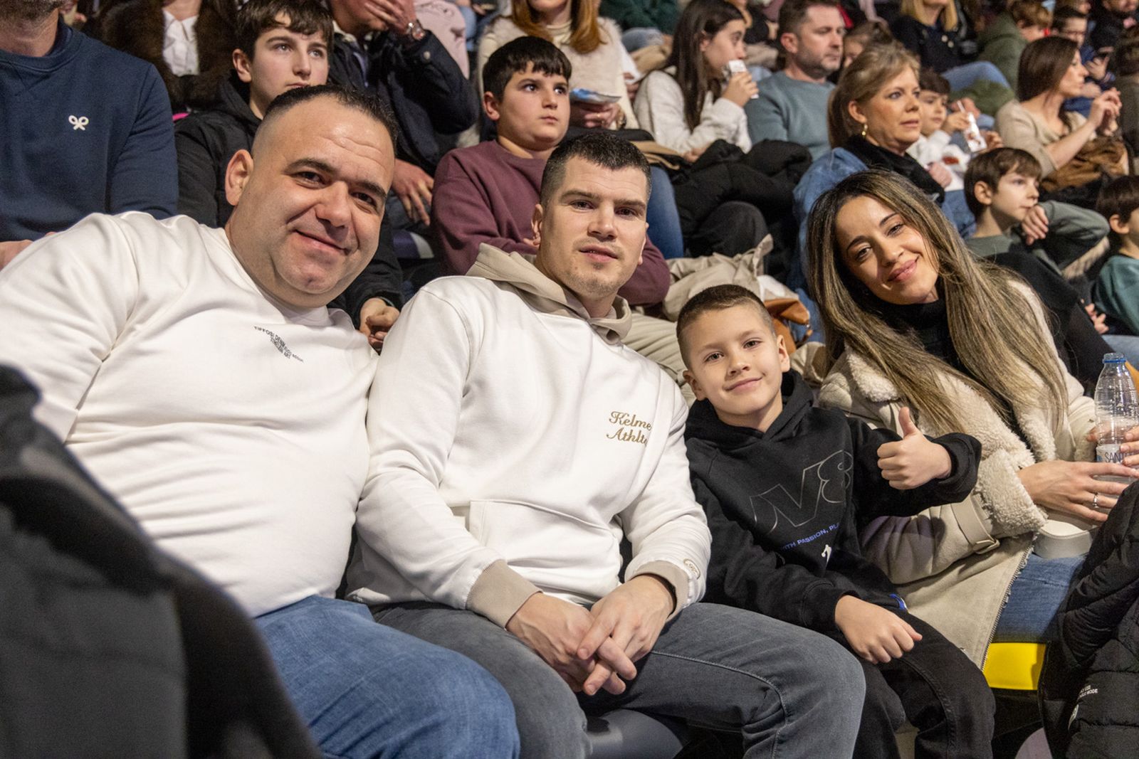 En imágenes: el Olivo Arena vibra con piruetas y motor en estado puro en el Soloflow Freestyle (2)