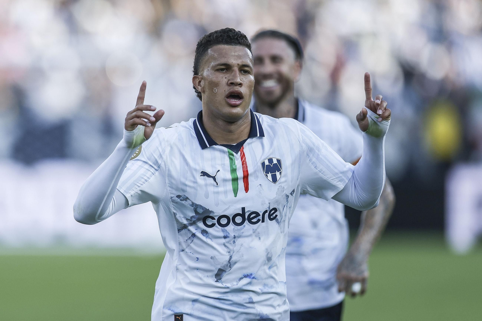 Urawa Red Diamonds-Monterrey (57).jpg