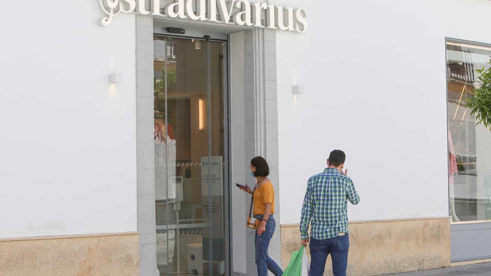 Una de las grandes cadenas de ropa que actualmente ofrecen sus productos en la ciudad.