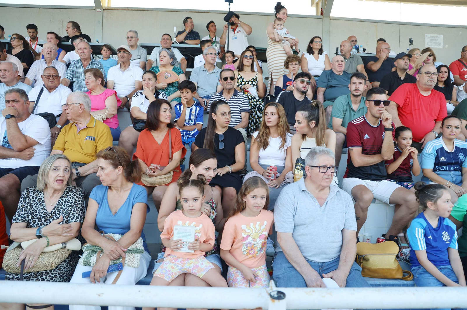 Imágenes del CD Rociana-Recreativo de Huelva en el I Memorial 'Fuente Clara Cabrera Mateos'