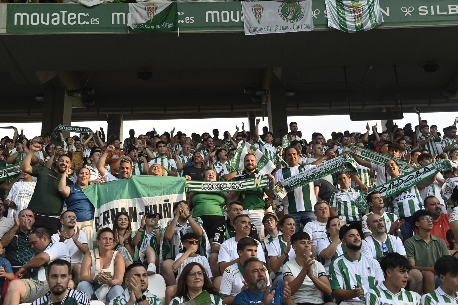 Las mejores fotos del ambiente en El Arcángel para el Córdoba CF - Barcelona Atlétic