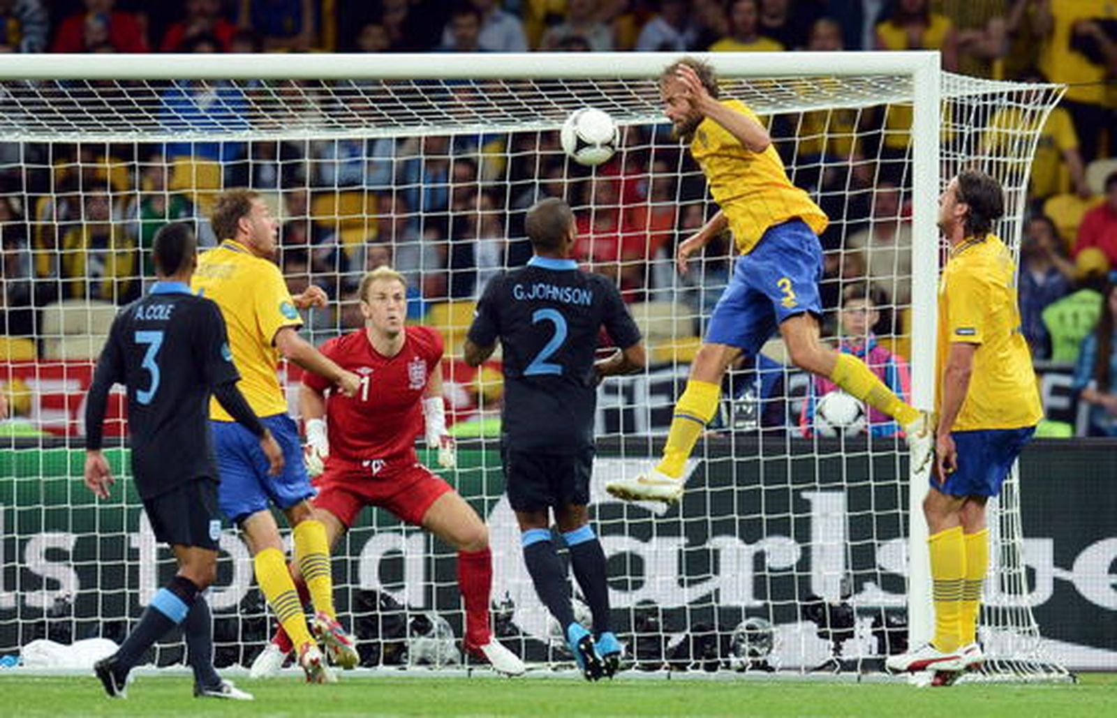 Inglaterra vence 'in extremis' en un partido loco y dejan a Suecia fuera de la Eurocopa.

Foto: EFE