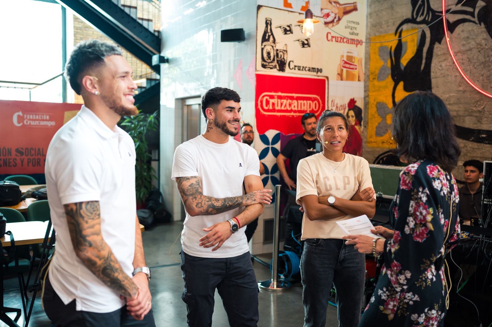 Las fotos de jugadores del Betis y del Sevilla en la Cruzcampo