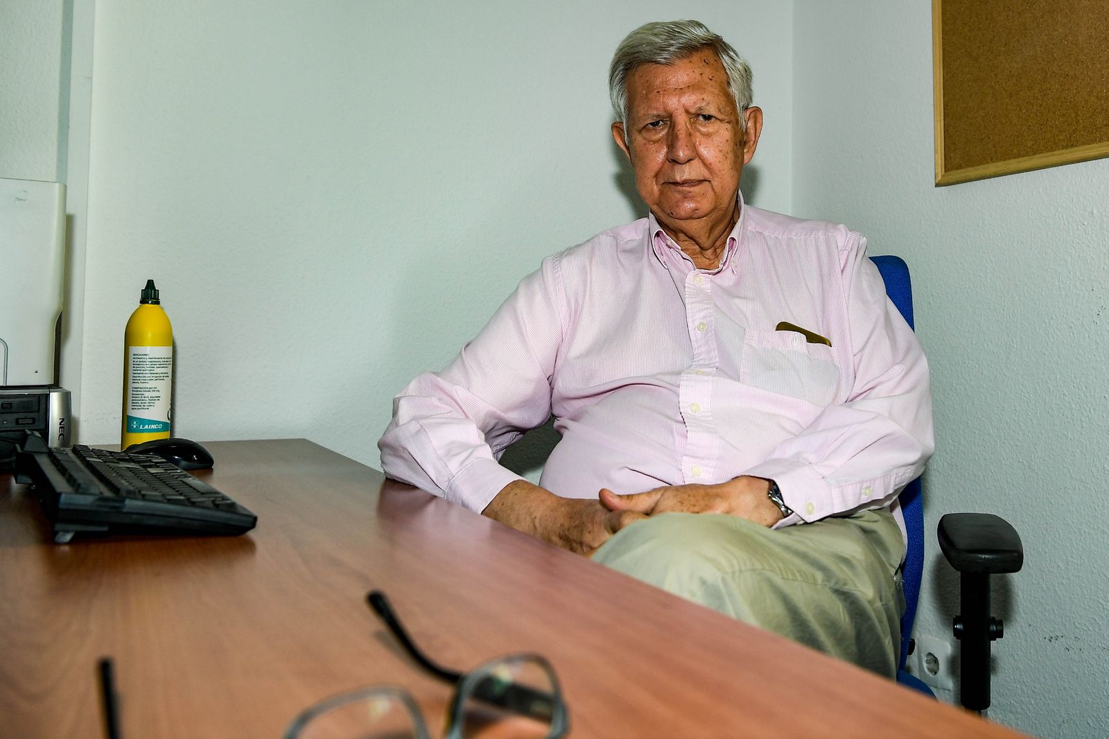 El cirujano jubilado del Hospital Virgen de las Nieves reflexiona sobre su profesión.